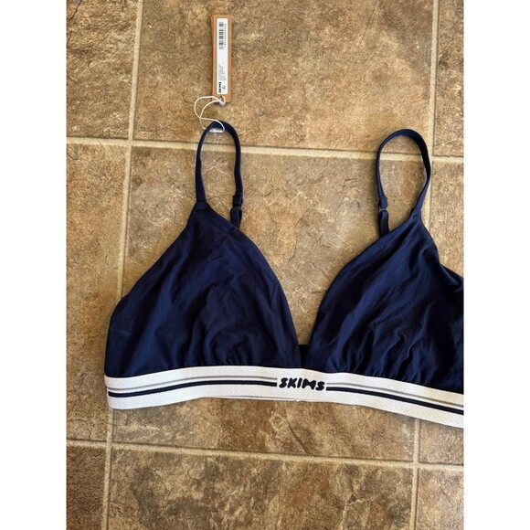 Skims Fits Everybody Logo Triangle Bralette Navy Size Large - Picture 4 of 7